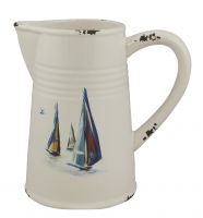 Spout pot with boat design