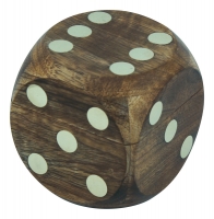 Dice-shape box with 6 dice